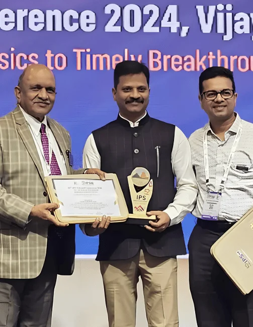 Dr. Chandra Sekhar receiving award at Conference 2024